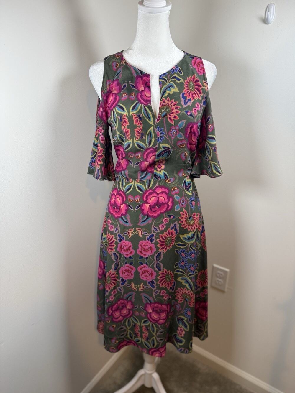 SET 100% Silk Floral Dress Size 2 Floral Flowy Boho Cottagecore Knee Length
